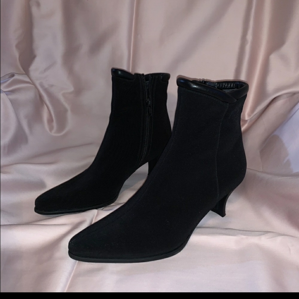 Stuart Wietzman ankle booties